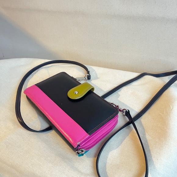 RFID Genuine Leather block colour wallet with strap - Picture 5 of 8